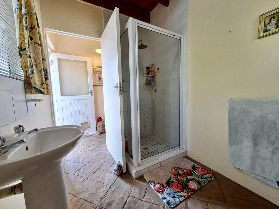 4 Bedroom Property for Sale in Grotto Bay Western Cape